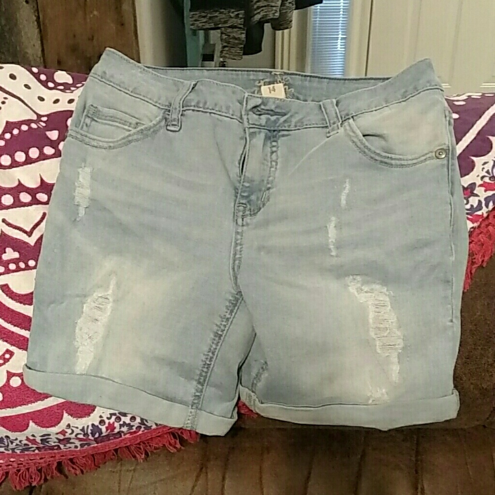 Juatice shorts